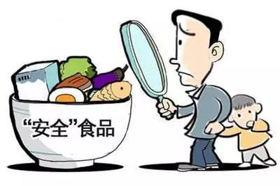 街边大排档被曝在菜中\